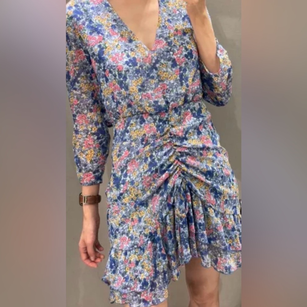 Zara 3/4 sleeve sheer Floral Dress, tiered ruffles. Ruching Asymmetrical . Sz M.